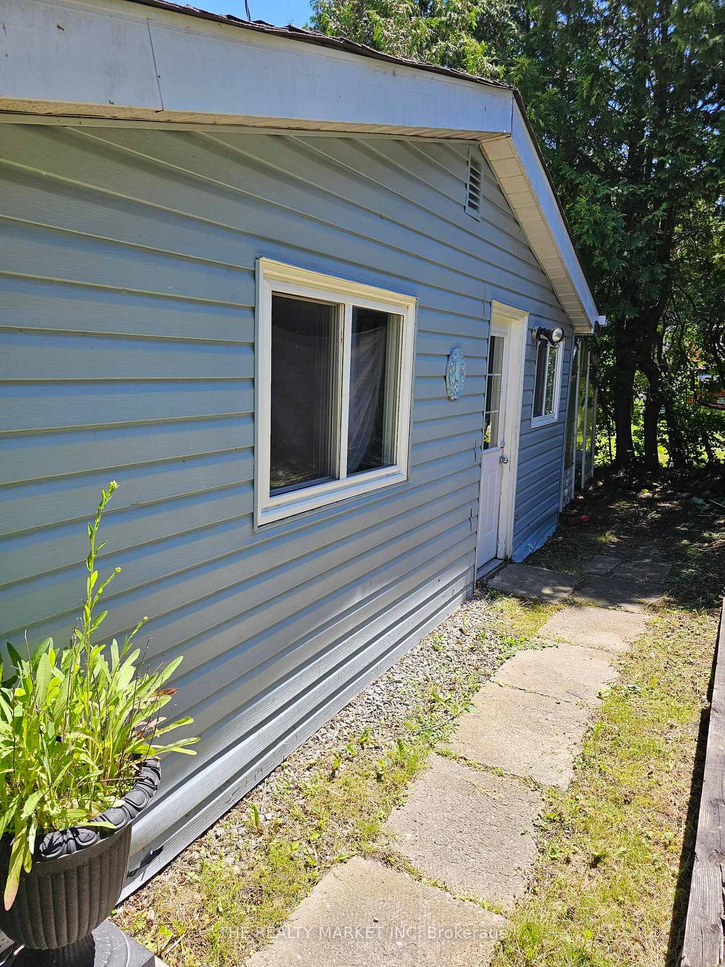30-beach-road-kawartha-lakes-ontario-x13619610