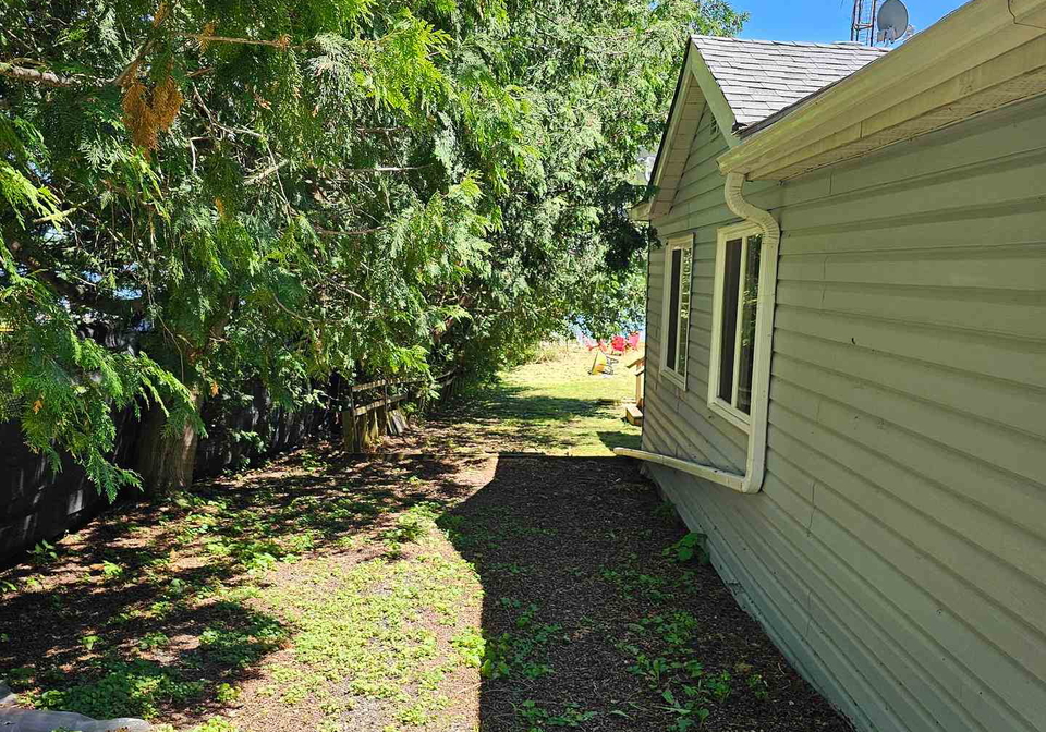 30-beach-road-kawartha-lakes-ontario-x13619610