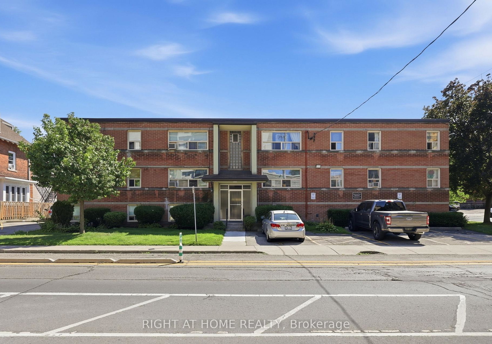 223-macnab-street-s-hamilton-ontario-x13619900