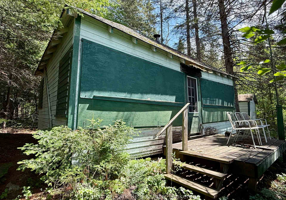 17-whitefish-lake-apl1582-algonquin-highlands-ontario-x13619908