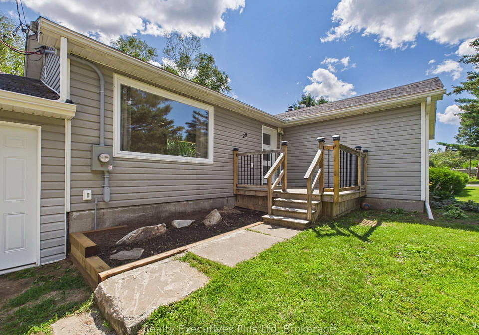 29-queen-street-sundridge-ontario-x13620374