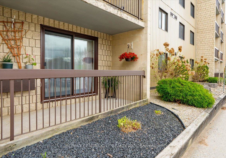 31-victoria-street-s-strathroy-caradoc-ontario-x13620392