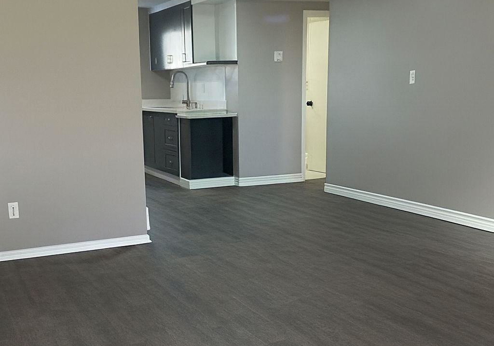 37-43-leonard-avenue-quinte-west-ontario-x13620482