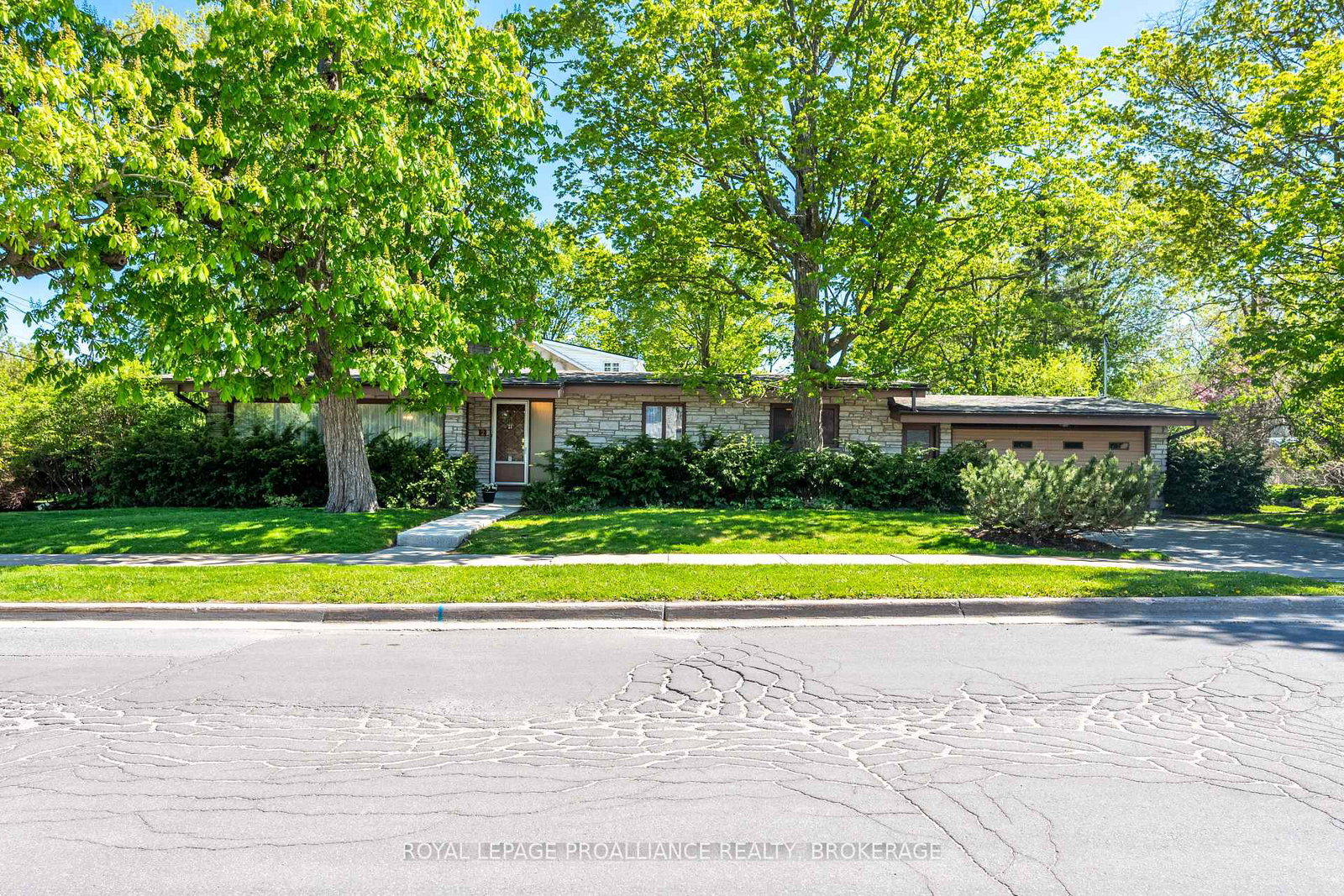 2-churchill-street-kingston-ontario-x13620504