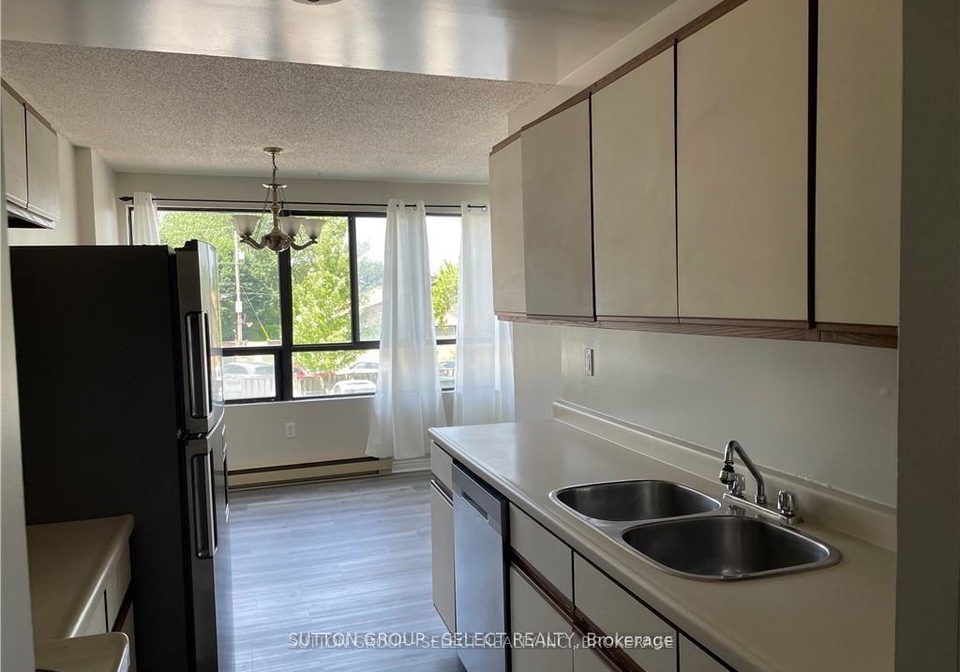 135-baseline-road-london-south-ontario-x13620834