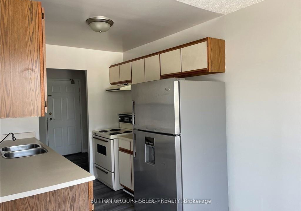 135-baseline-road-london-south-ontario-x13620834