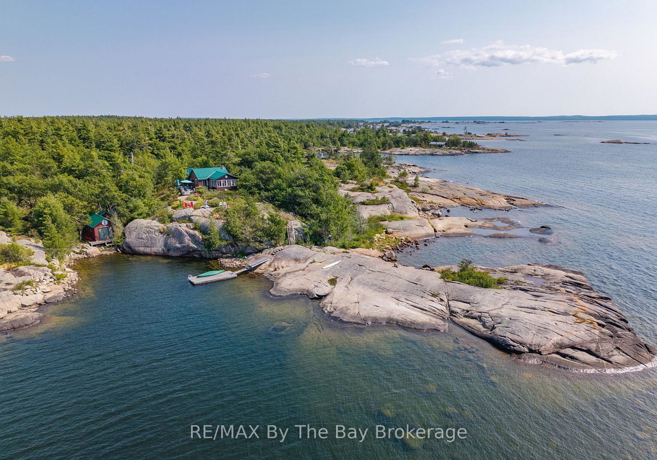 28640-georgian-bay-shore-georgian-bay-ontario-x13620952