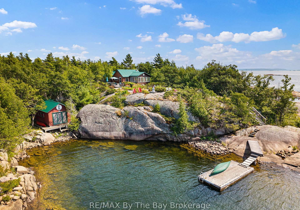 28640-georgian-bay-shore-georgian-bay-ontario-x13620952