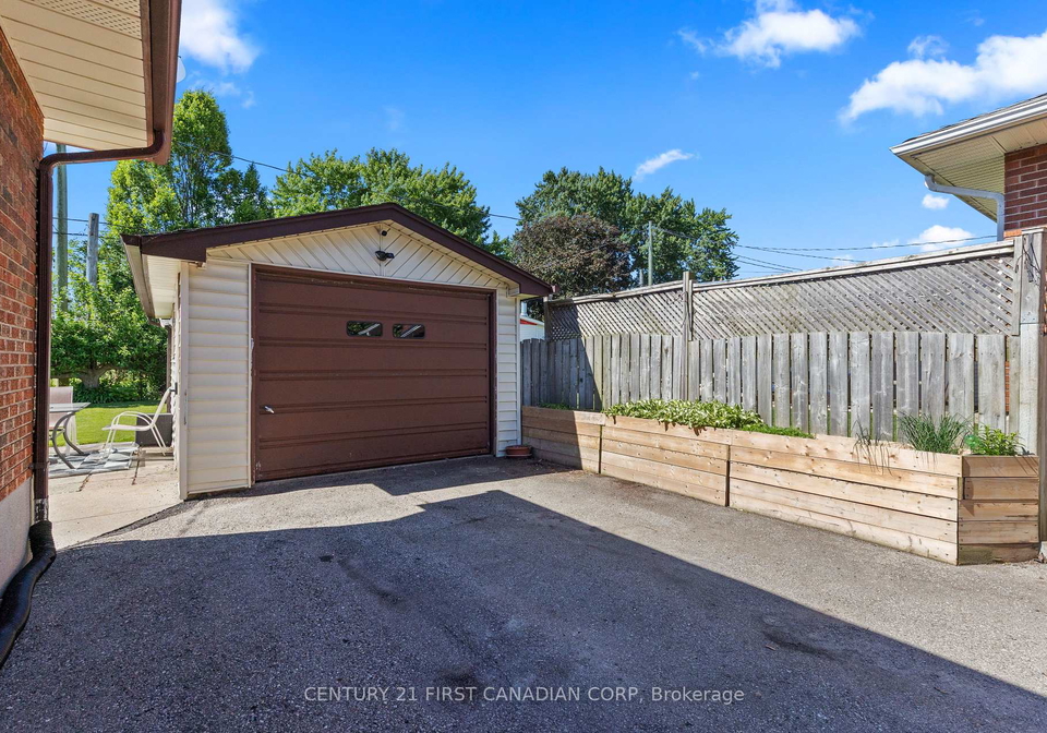 407-vermont-avenue-london-south-ontario-x13620972