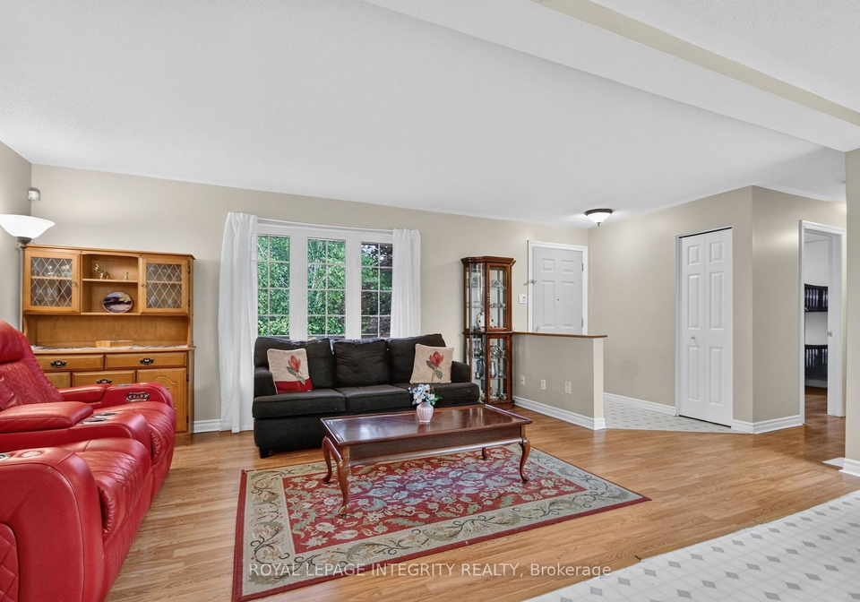 8308-rosefire-drive-ottawa-ontario-x13621014