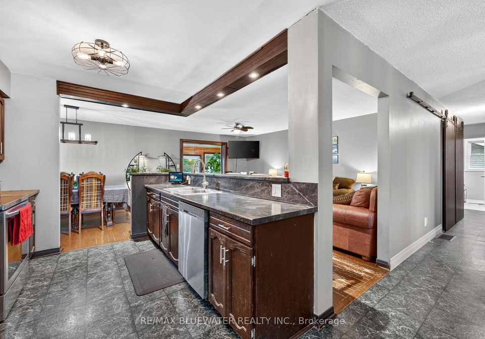 210-hill-street-central-huron-ontario-x13621026