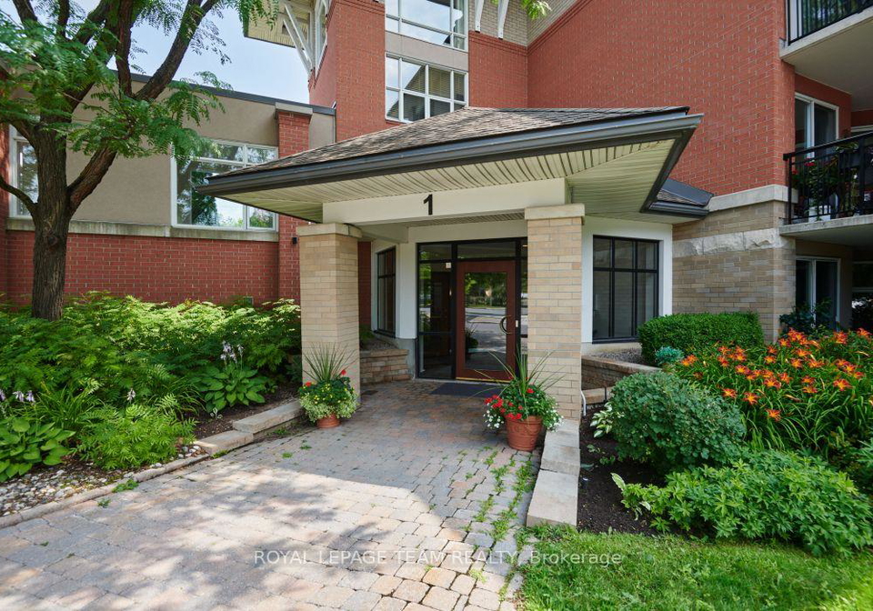1-meridian-place-ottawa-ontario-x13621040