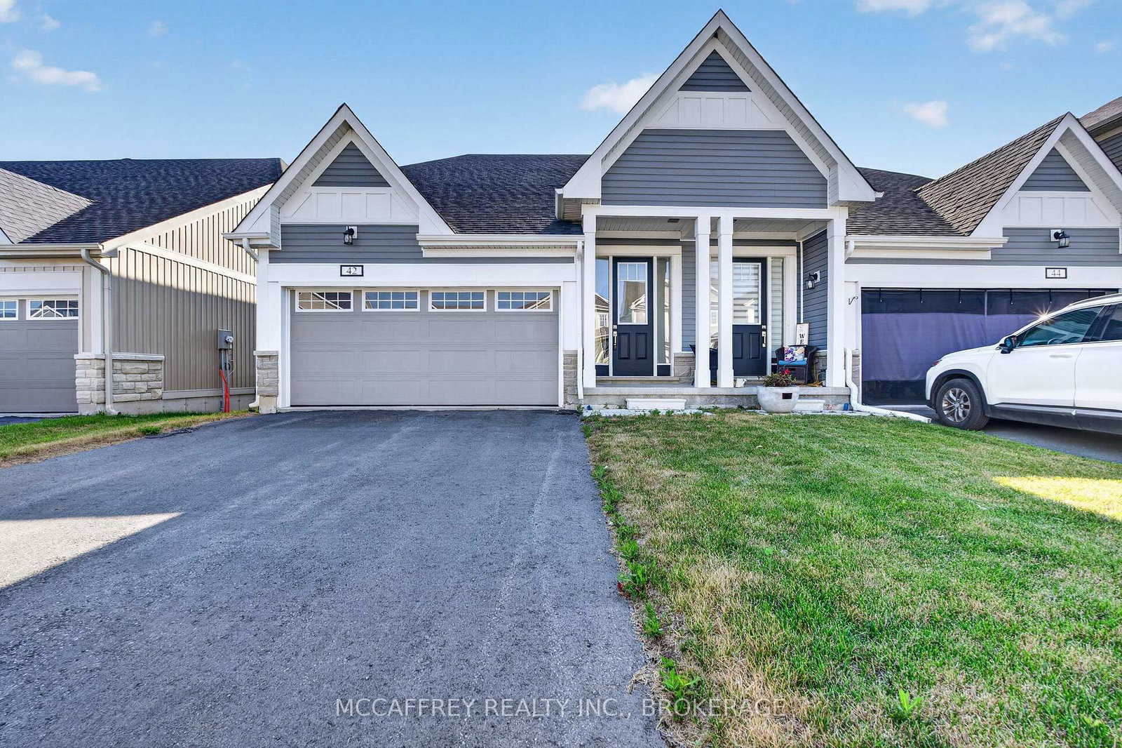 42-golf-links-drive-loyalist-ontario-x13621086