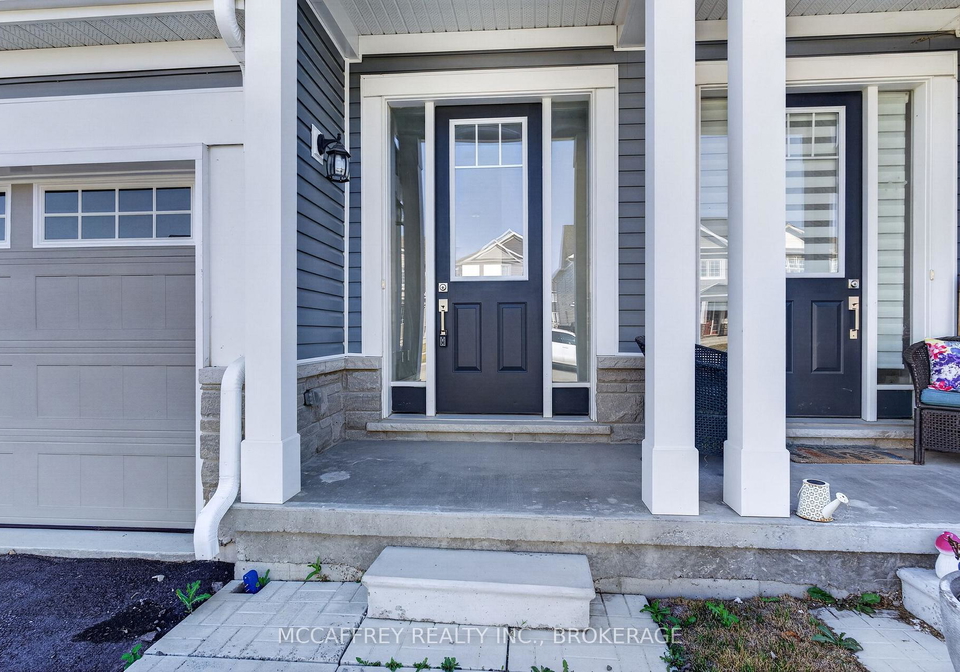 42-golf-links-drive-loyalist-ontario-x13621086