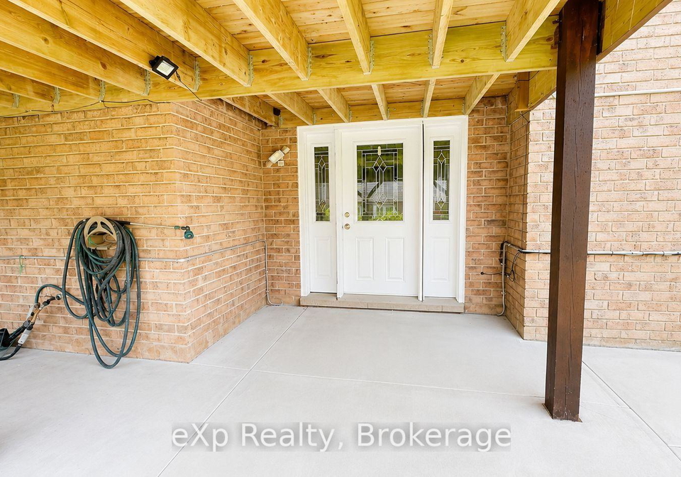 2-foxwood-crescent-guelph-ontario-x13621400