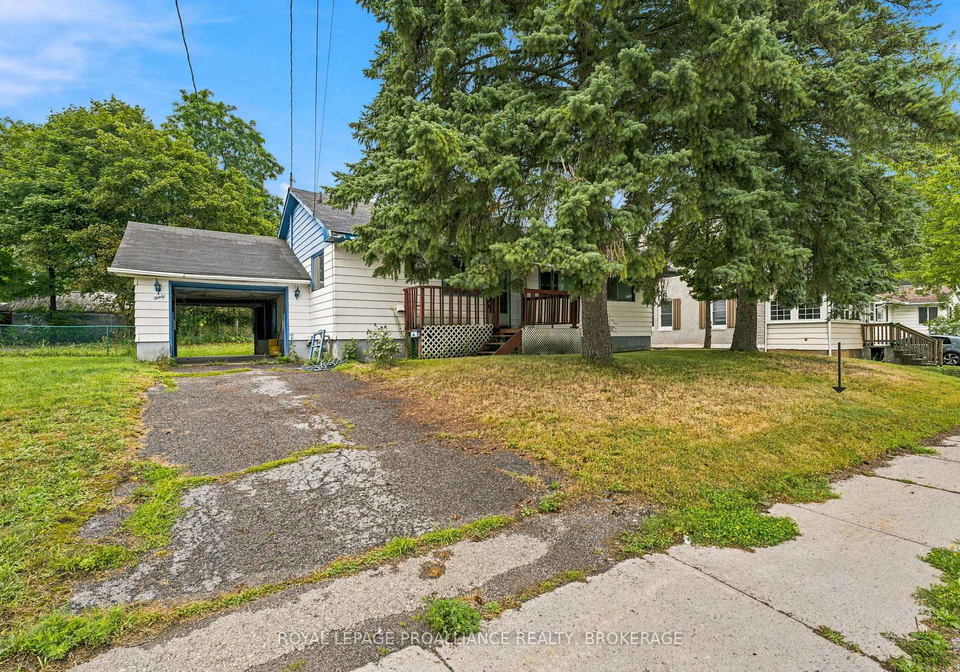 30-elm-street-gananoque-ontario-x13621546