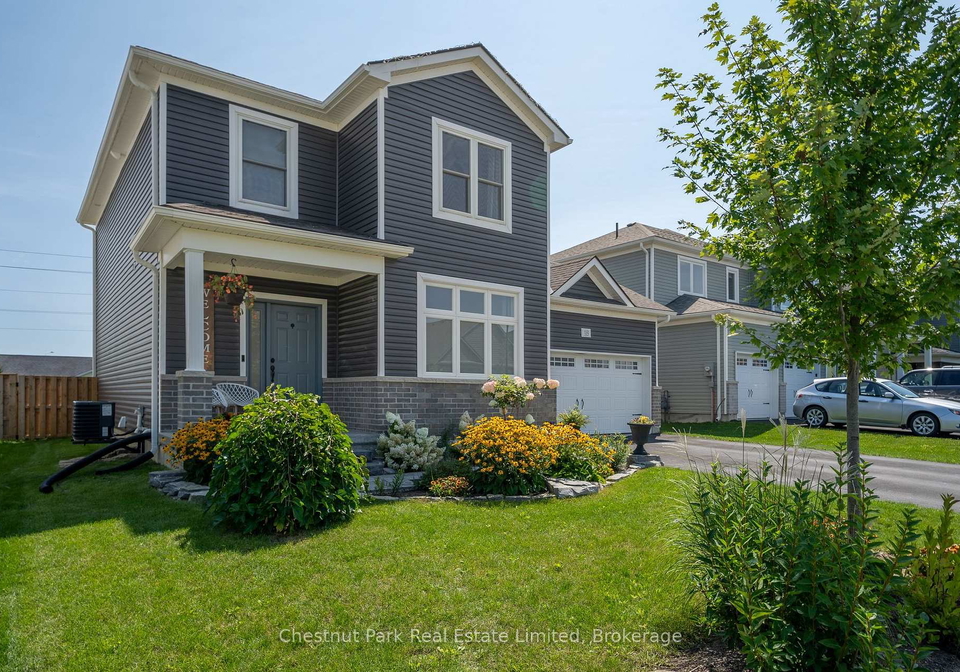18-curtis-street-prince-edward-county-ontario-x13621864