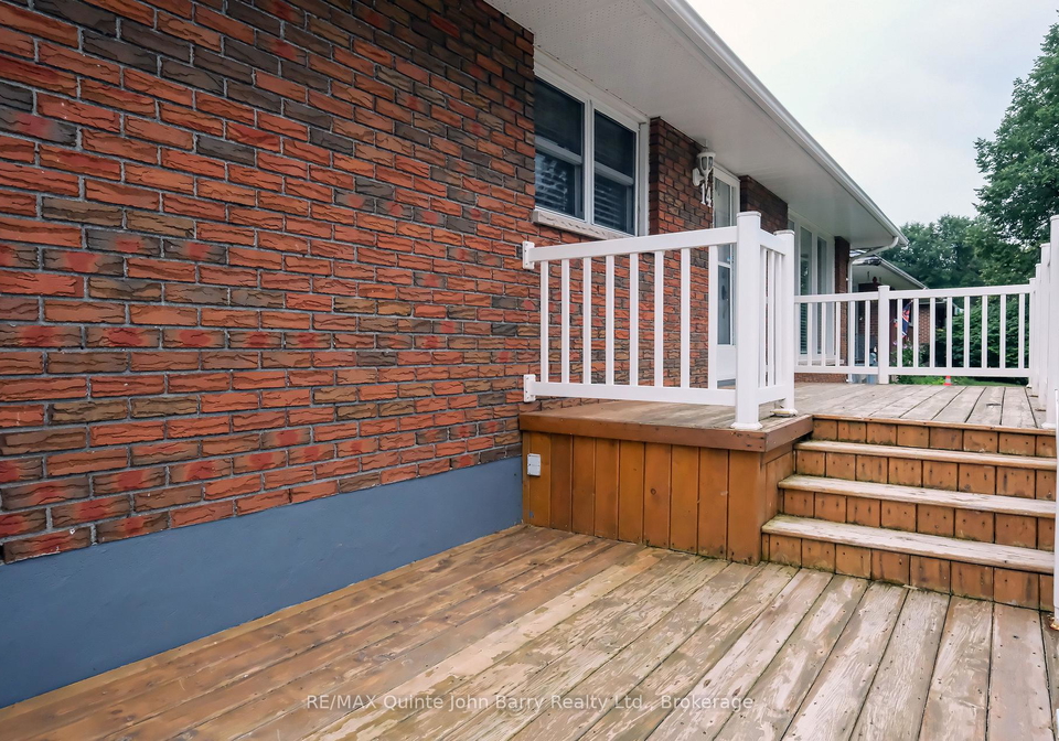 14-gould-street-quinte-west-ontario-x13622246