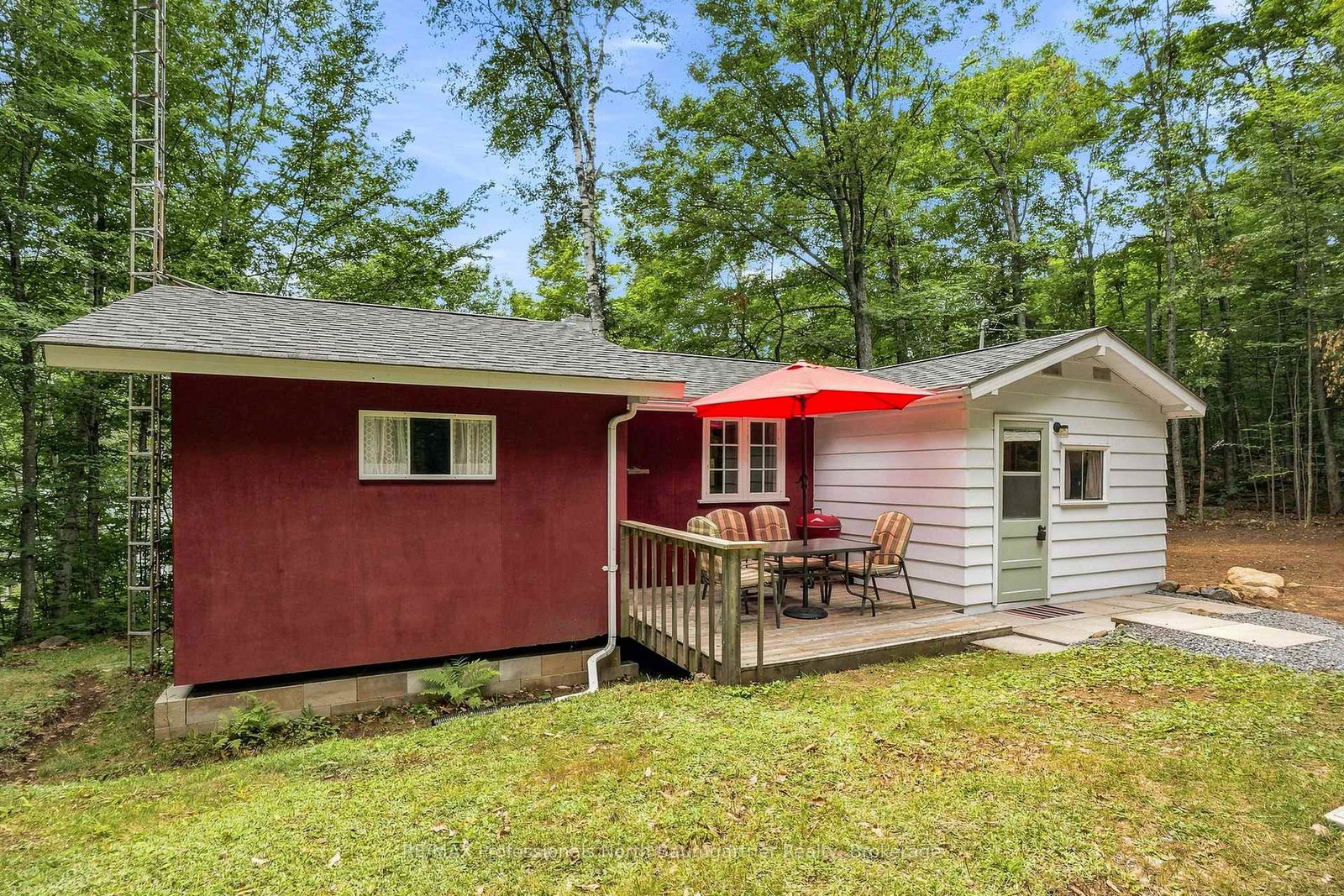 1075-nanook-lane-highlands-east-ontario-x13622254