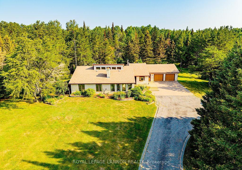 4600-mapleward-rd-thunder-bay-ontario-x13622304