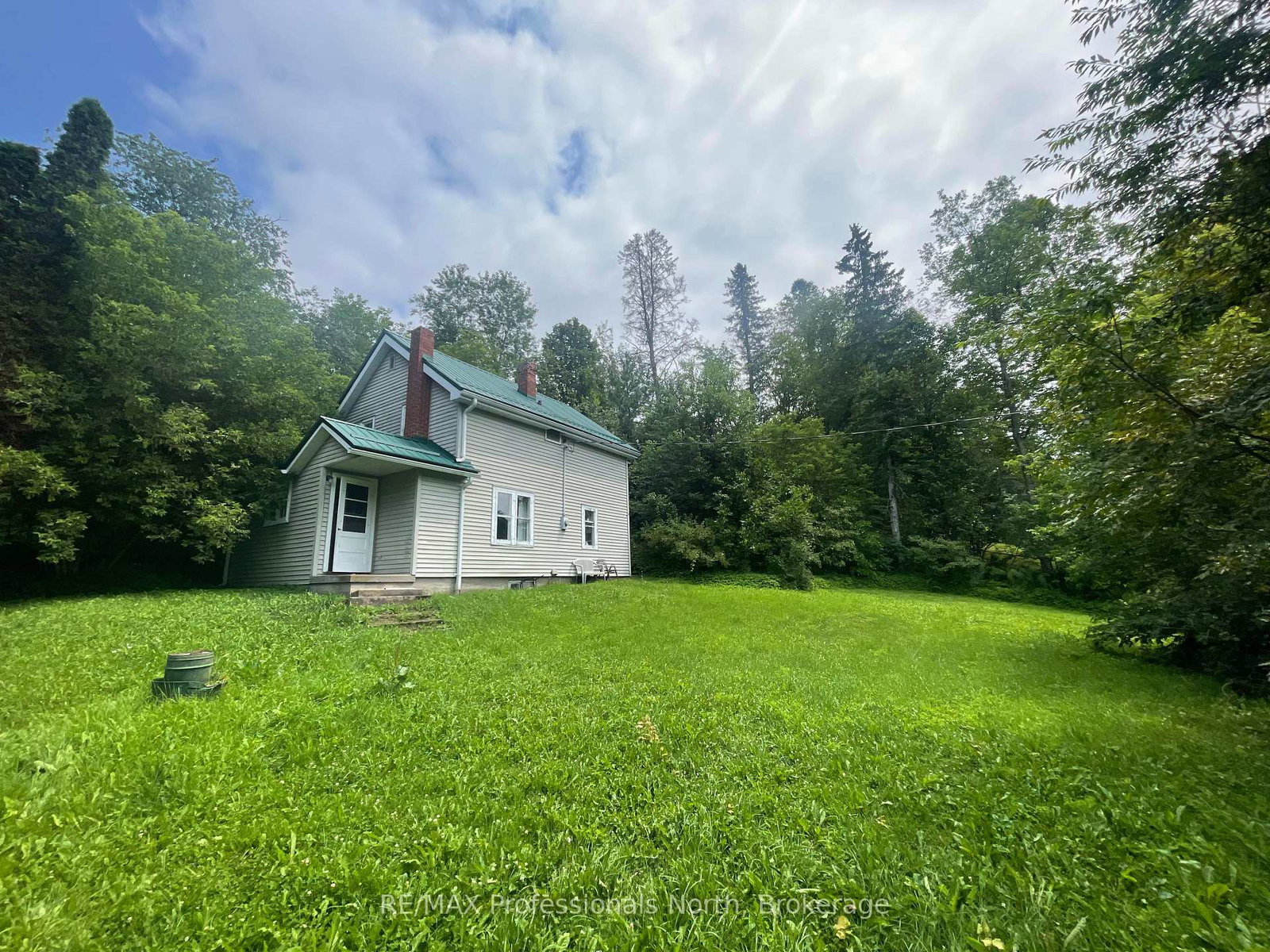 1038-gooderham-street-highlands-east-ontario-x13622312