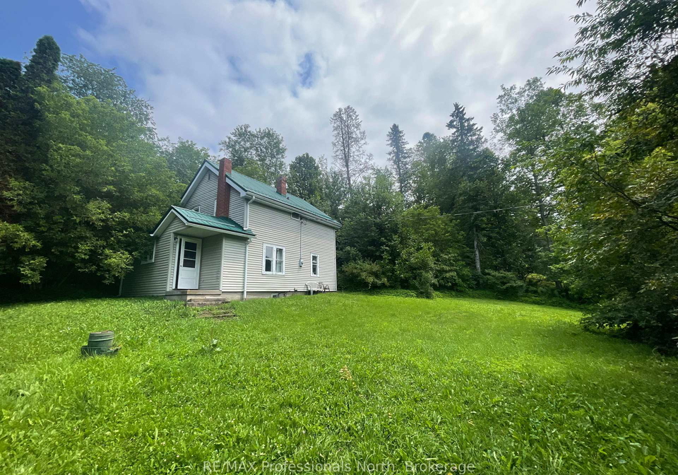 1038-gooderham-street-highlands-east-ontario-x13622312