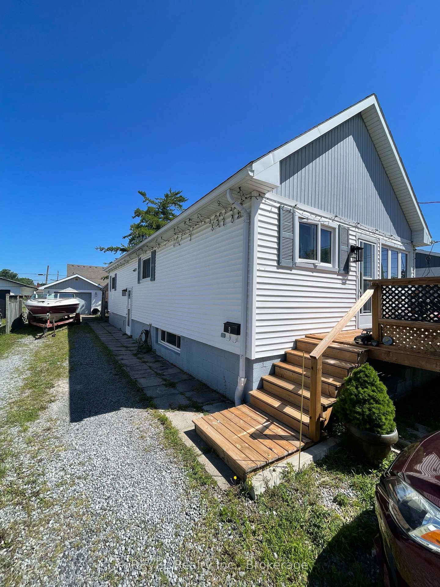 9-cambridge-avenue-st-catharines-ontario-x13622976