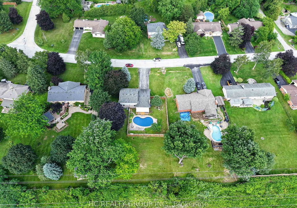 22-fireside-drive-hamilton-ontario-x13623082