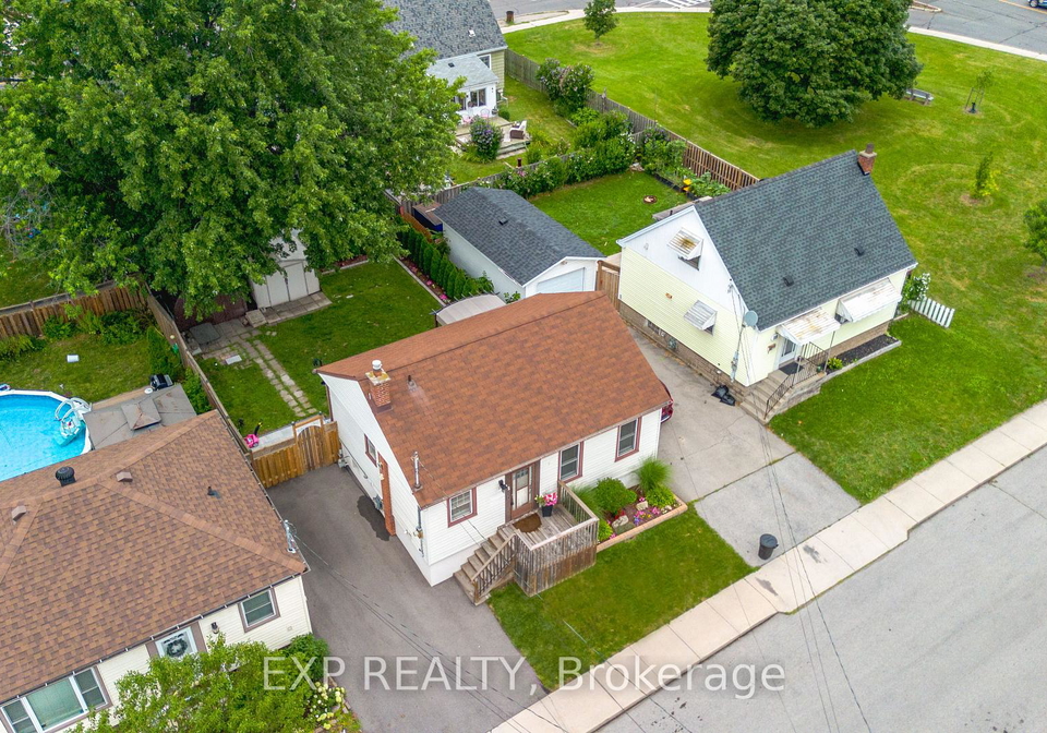 22-east-11th-street-hamilton-ontario-x13623368