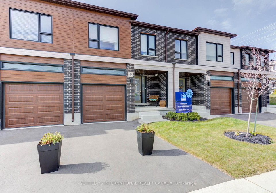 18-oak-forest-common-cambridge-ontario-x13623430