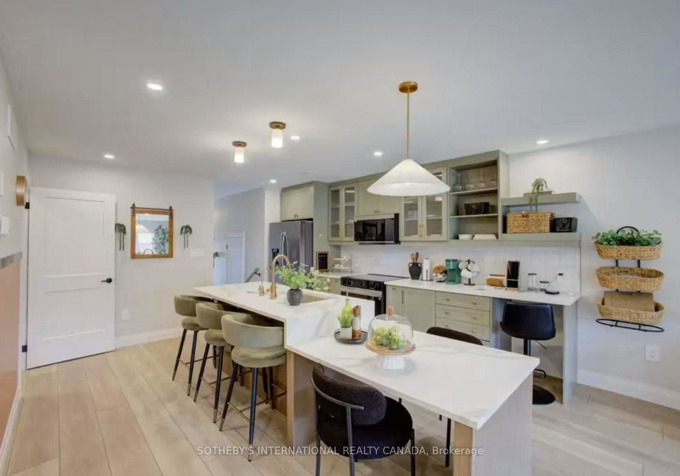 102-bur-oak-common-cambridge-ontario-x13623436