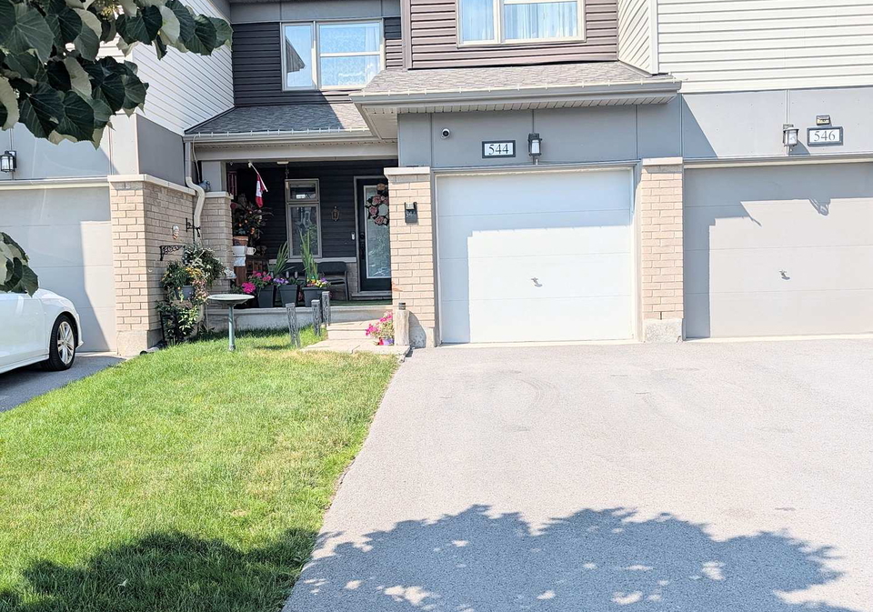 544-roundleaf-way-kanata-ontario-x13623584