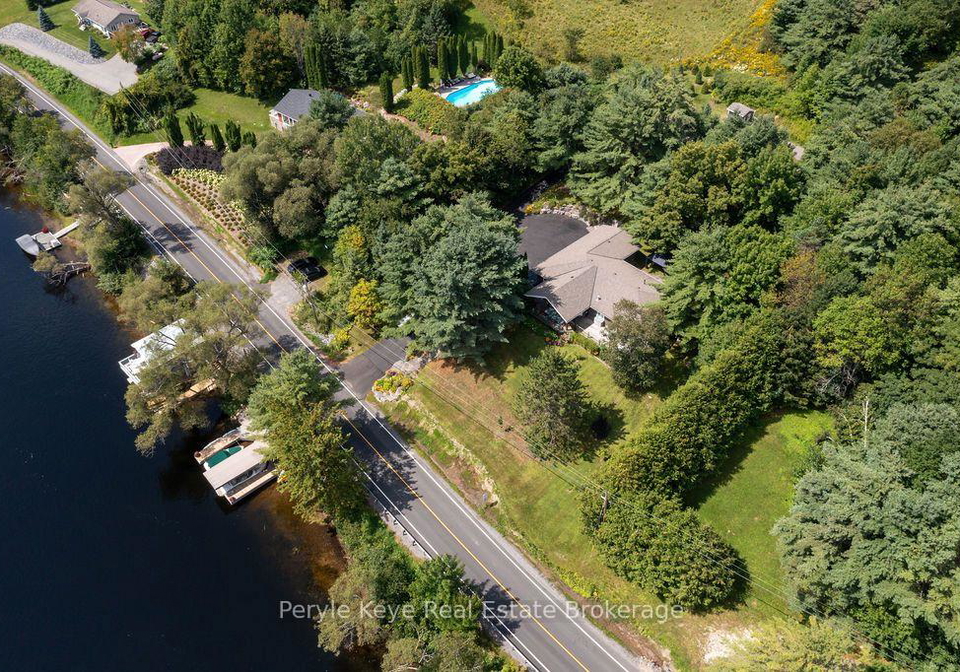 179-santas-village-road-bracebridge-ontario-x13623796