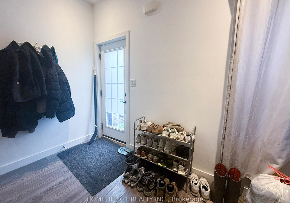 286-hunter-street-w-hamilton-ontario-x13623856