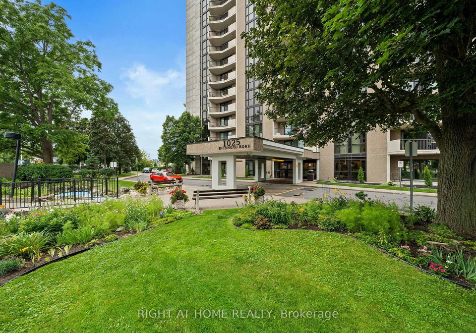 1025-richmond-road-ottawa-ontario-x13623858
