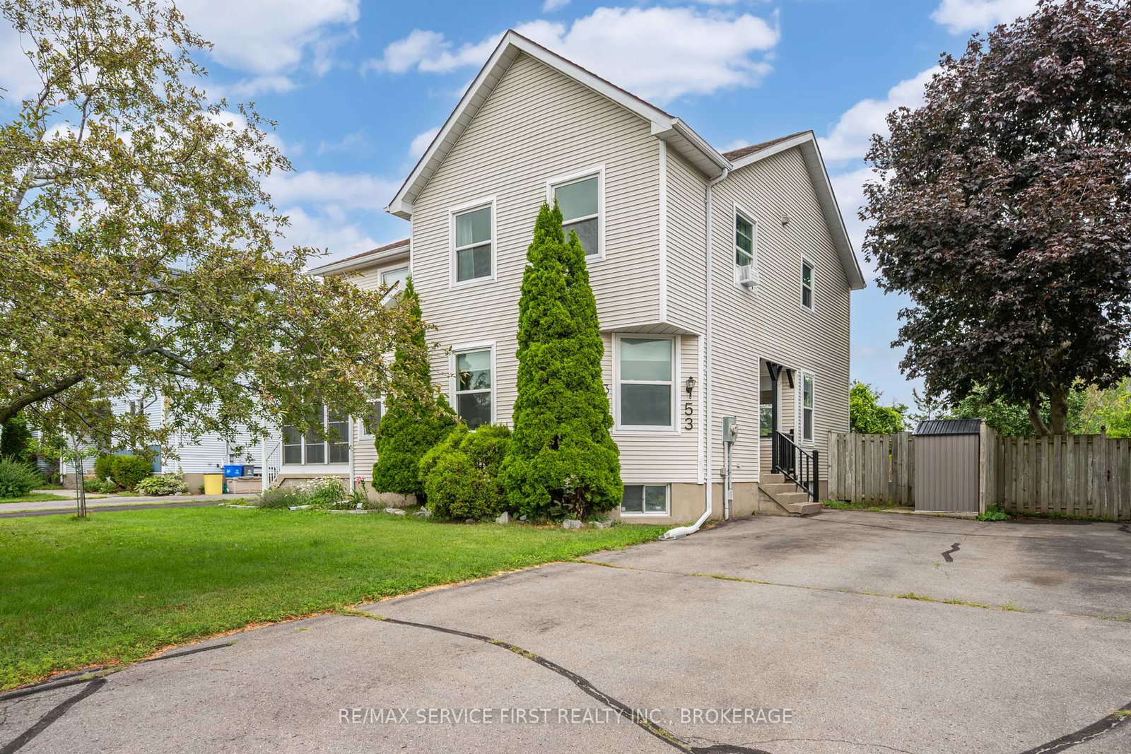 53-mckeown-crescent-loyalist-ontario-x13623958