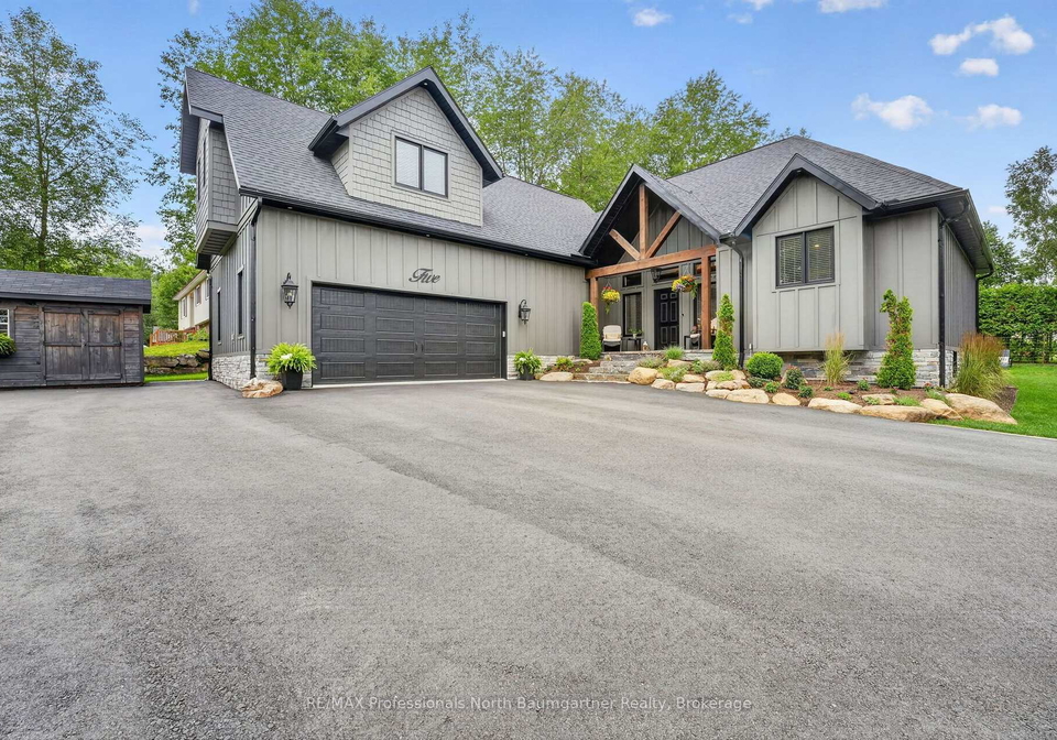 5-ploughshare-court-dysart-et-al-ontario-x13624148