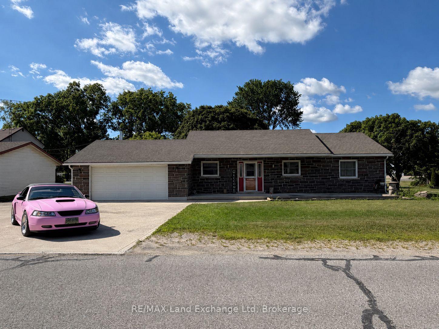 1041-main-street-howick-ontario-x13624180