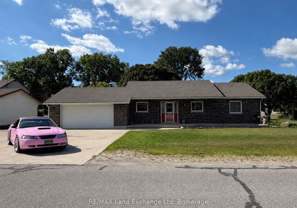 1041-main-street-howick-ontario-x13624180
