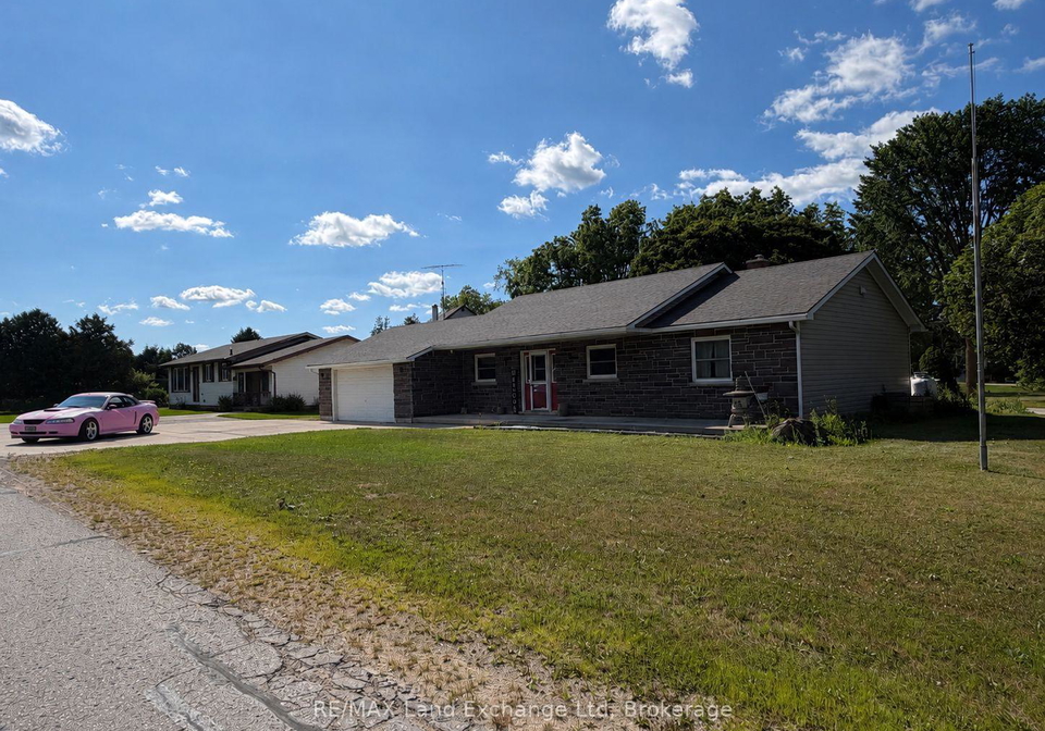 1041-main-street-howick-ontario-x13624180