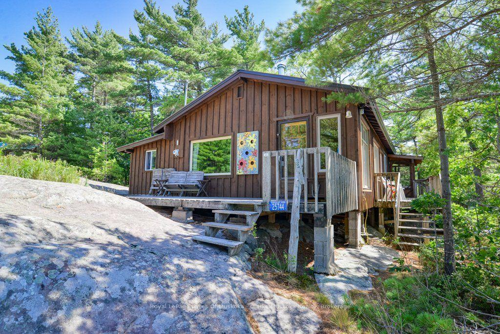 25744-georgian-bay-shr-georgian-bay-ontario-x13624224