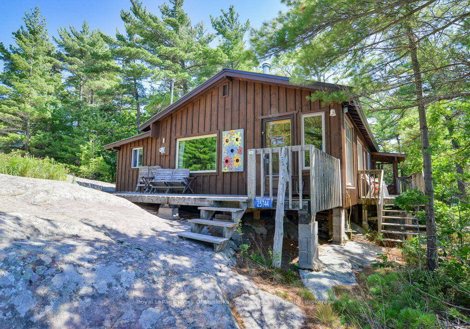 25744-georgian-bay-shr-georgian-bay-ontario-x13624224