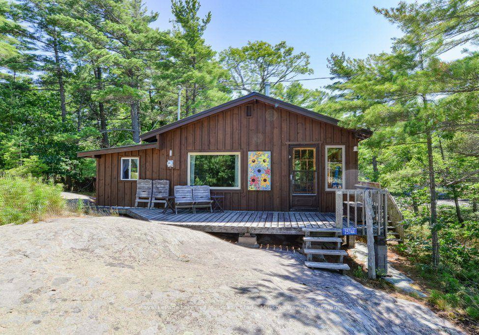 25744-georgian-bay-shr-georgian-bay-ontario-x13624224