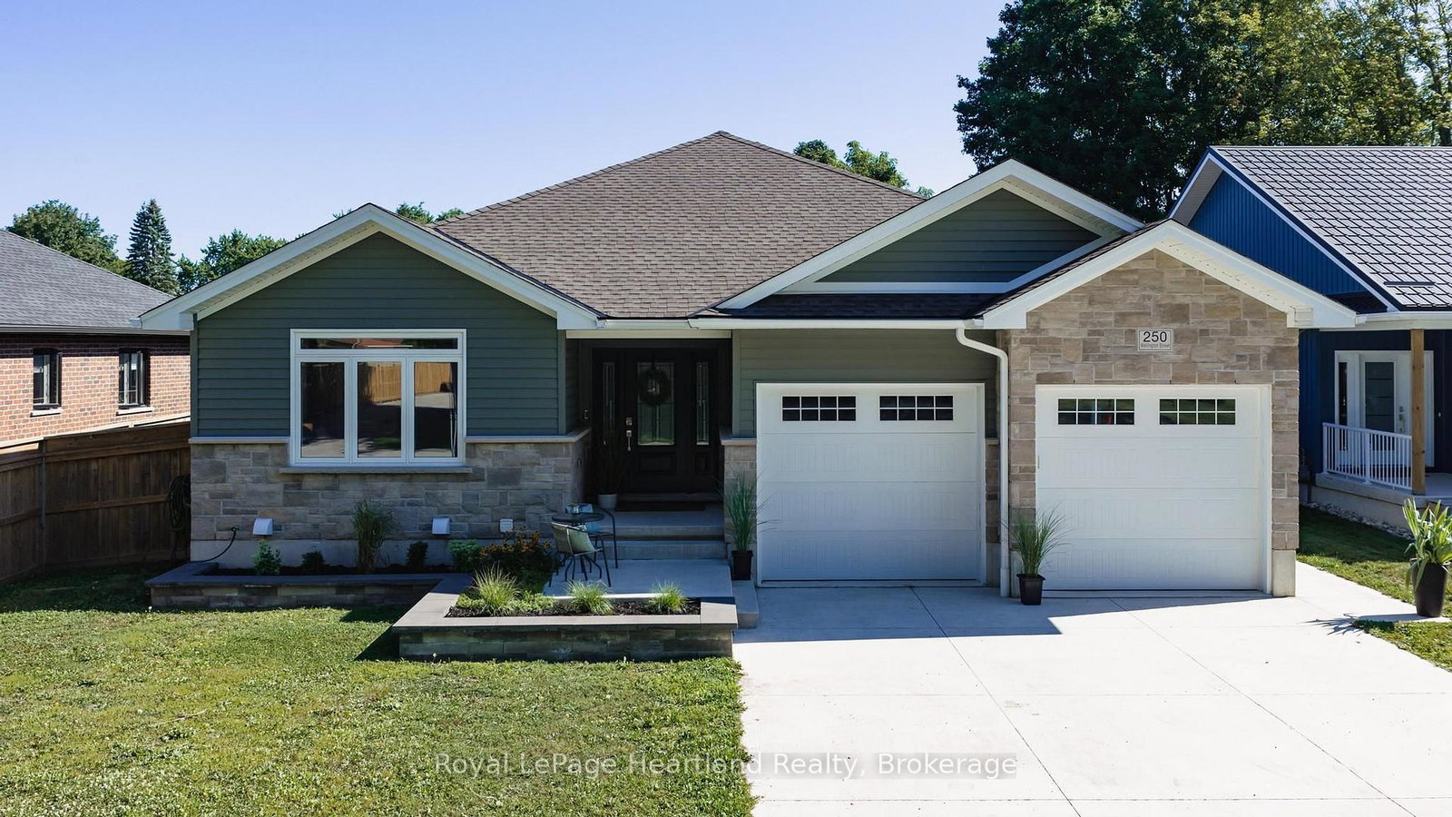 250-wellington-street-north-huron-ontario-x13624424