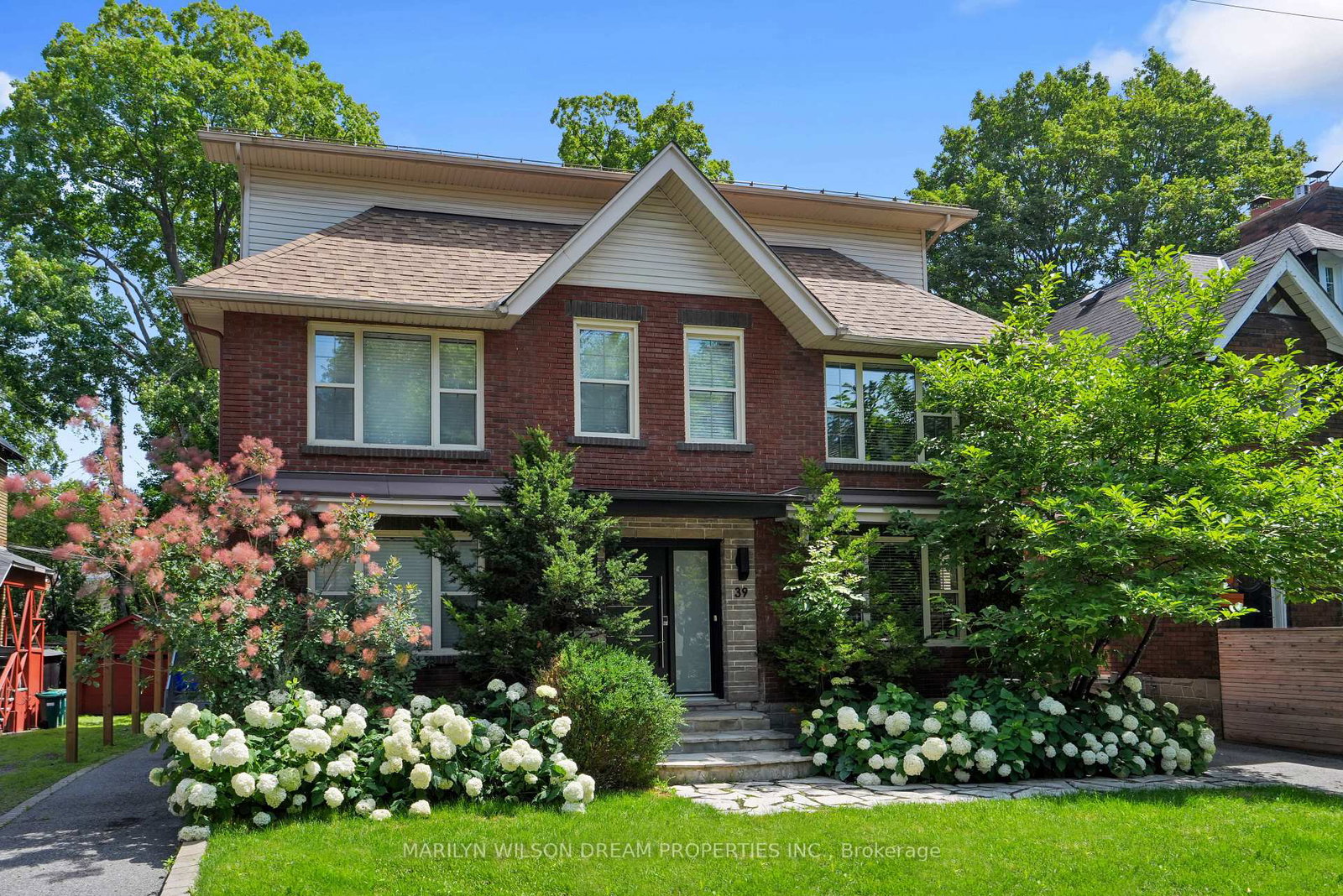 39-lambton-avenue-ottawa-ontario-x13624564