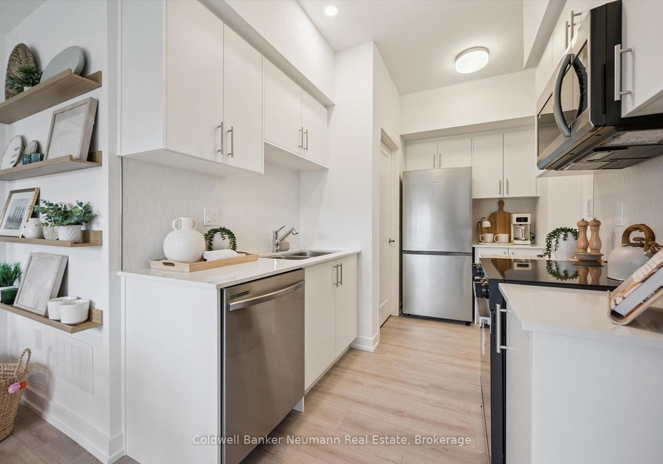 940-st-david-street-n-centre-wellington-ontario-x13624568