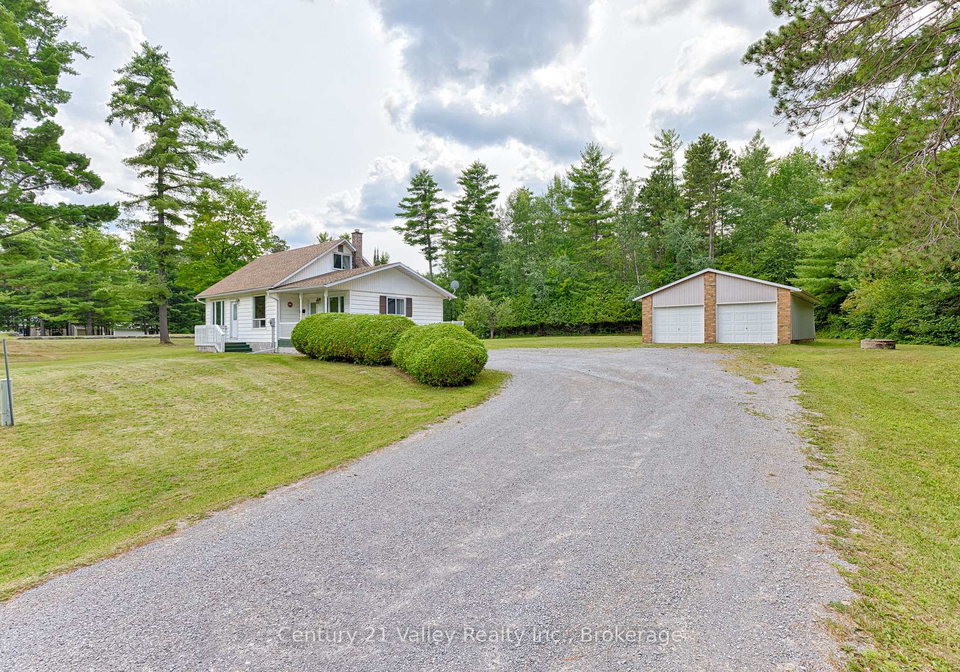 33949-41-highway-bonnechere-valley-ontario-x13624806
