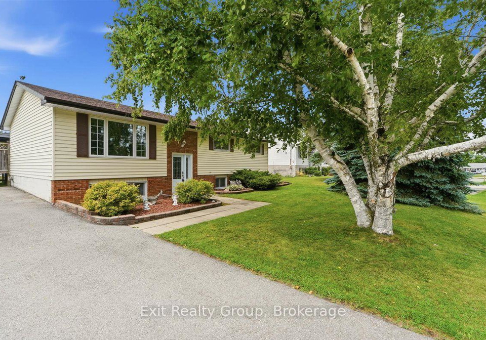 197-chatterton-valley-crescent-quinte-west-ontario-x13624984