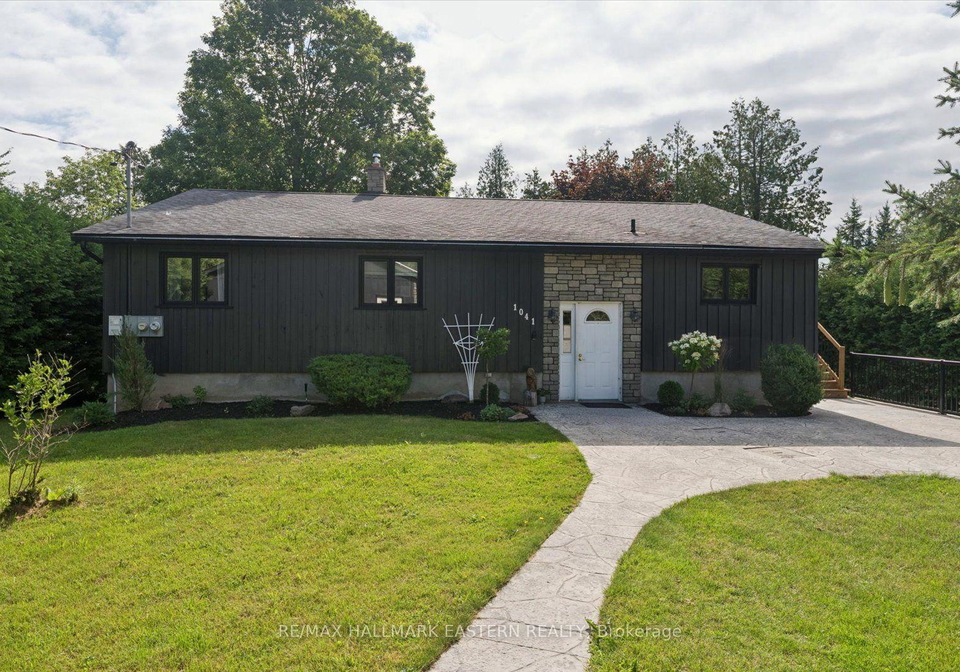 1041-primrose-lane-selwyn-ontario-x13625062