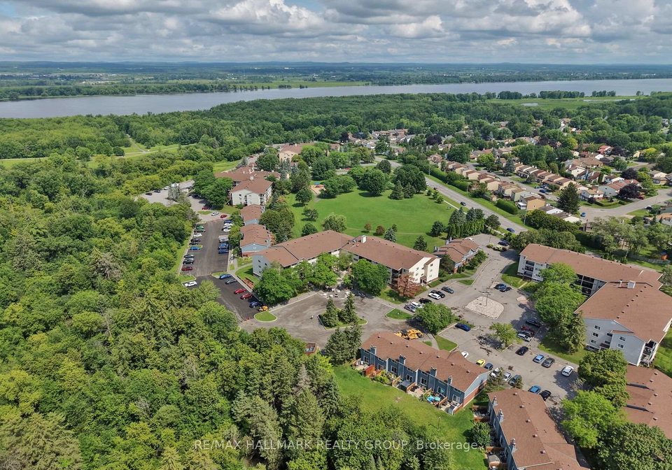 6470-bilberry-drive-ottawa-ontario-x13625082